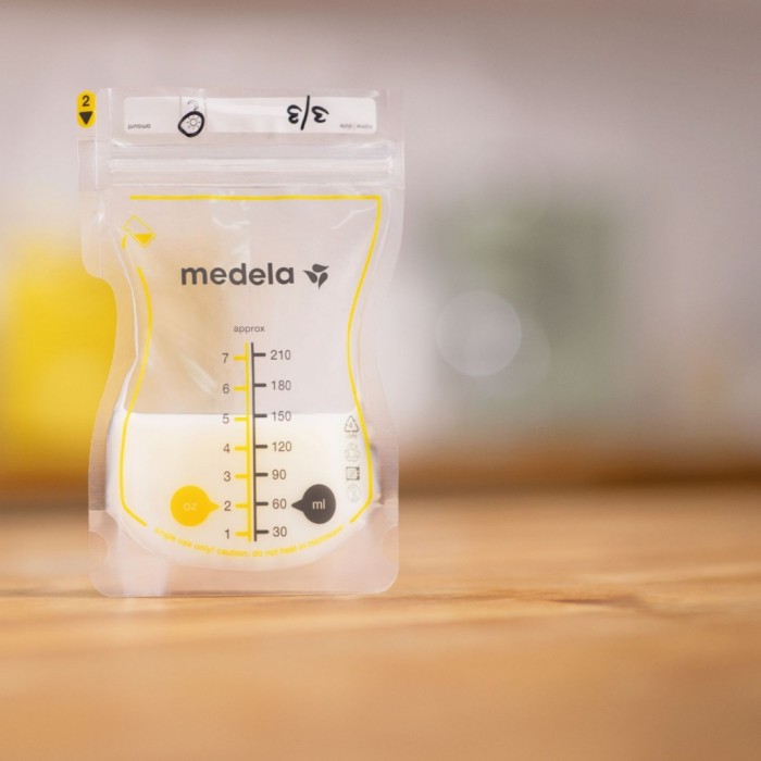 Breast Milk Storage Bags Easy Pour 210Ml 25Pcs